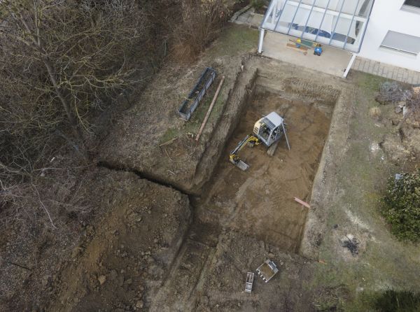 Cost of Pool Land Clearing in Richmond